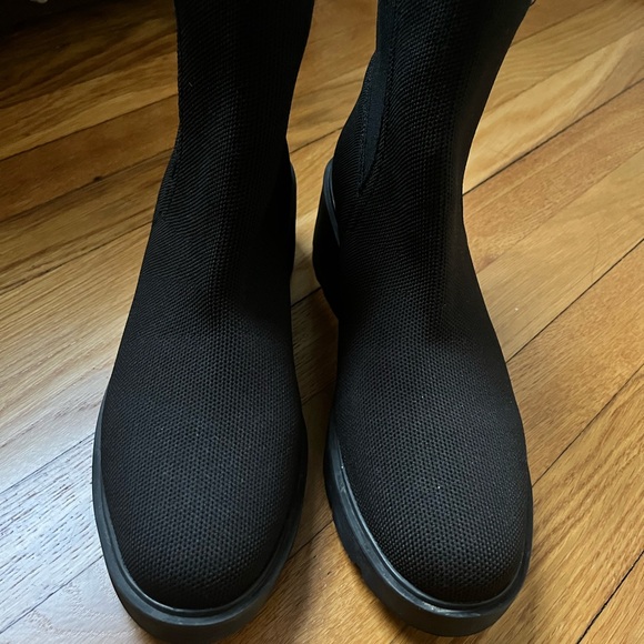 Vivaia Round-Toe Wedge Boots(Everly), size 10.5 - Picture 4 of 6